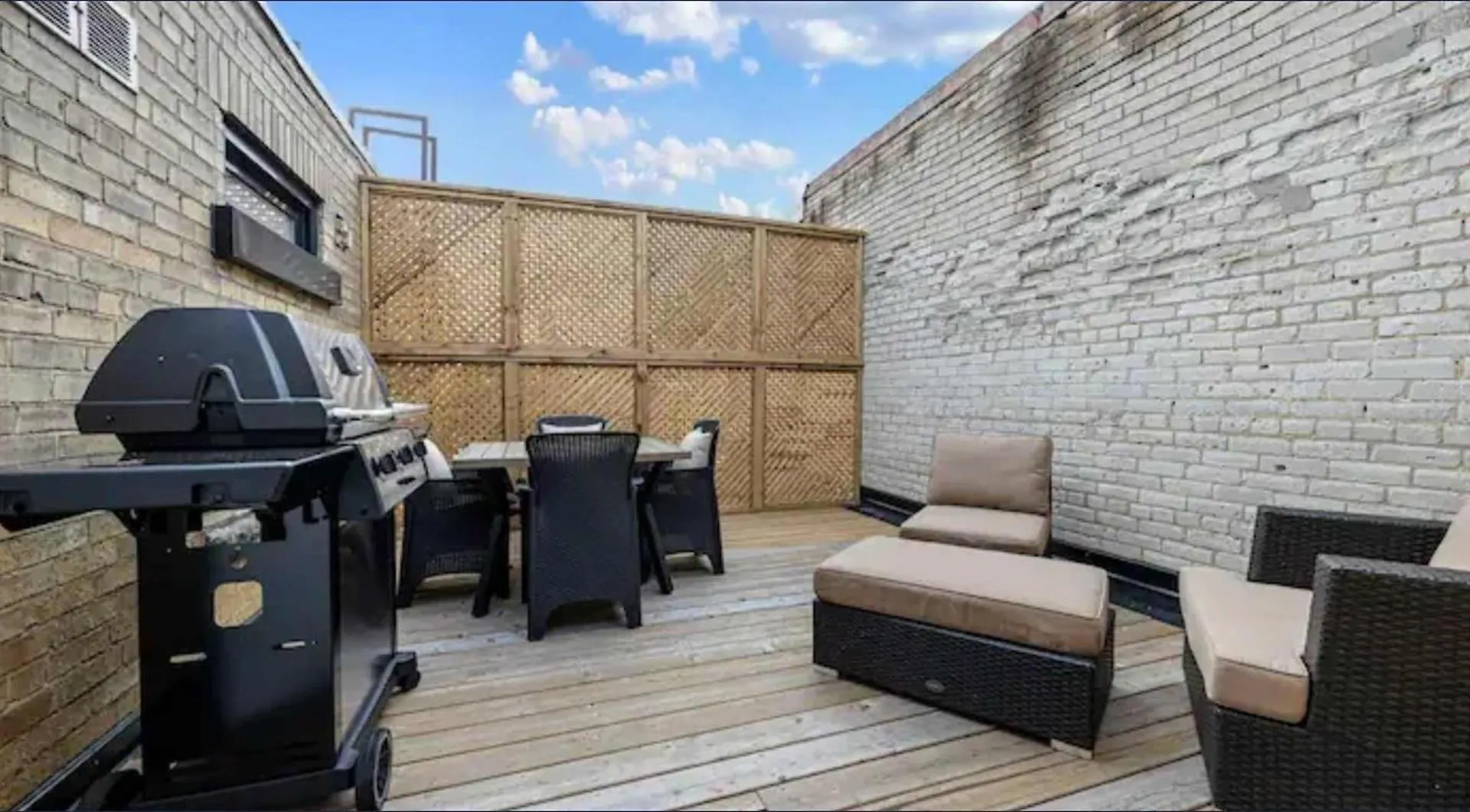 Casa St Clair - Suite -Style Suite W Lrg Patio Toronto 0*,