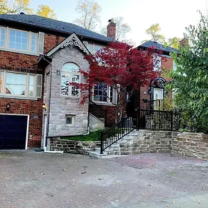 Guest house Leaside Garden, Toronto